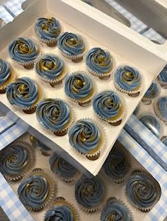Blue & Gold Cupcakes